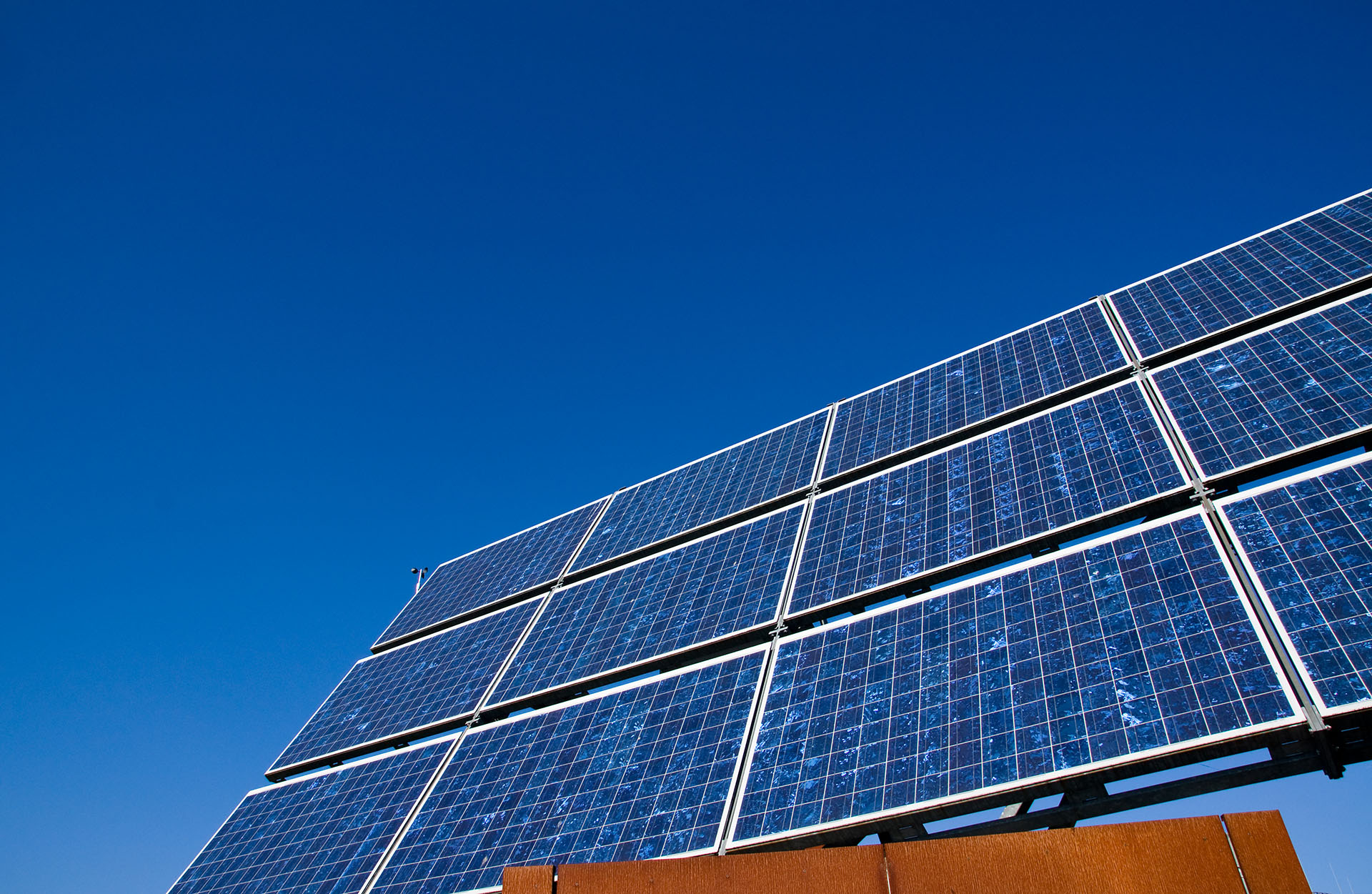 irima solar ofrece la instalacion de placas solares en calig