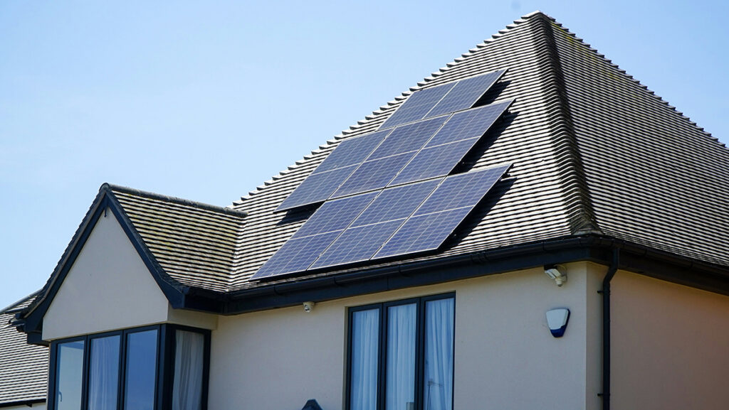 irima solar ofrece la instalacion de placas solares en salsadella