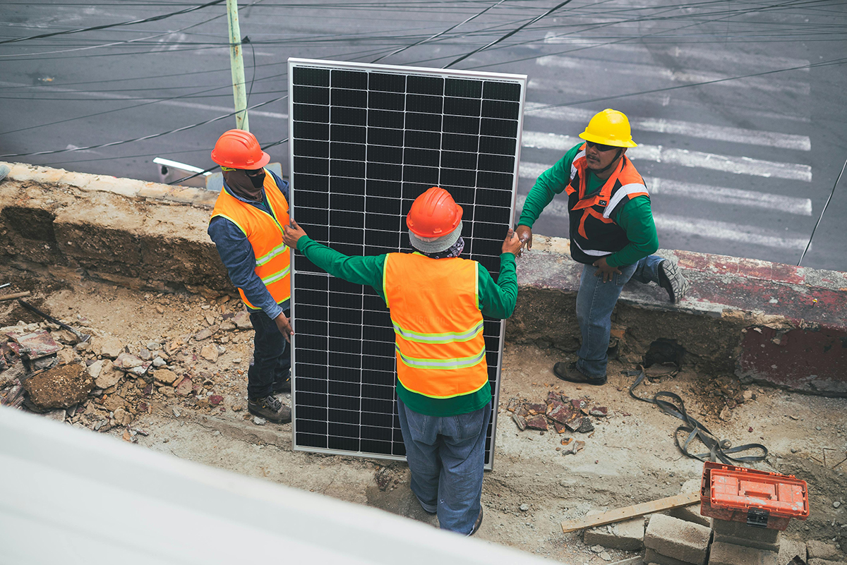 irima solar ofrece la instalacion de placas solares en oropesa de mar