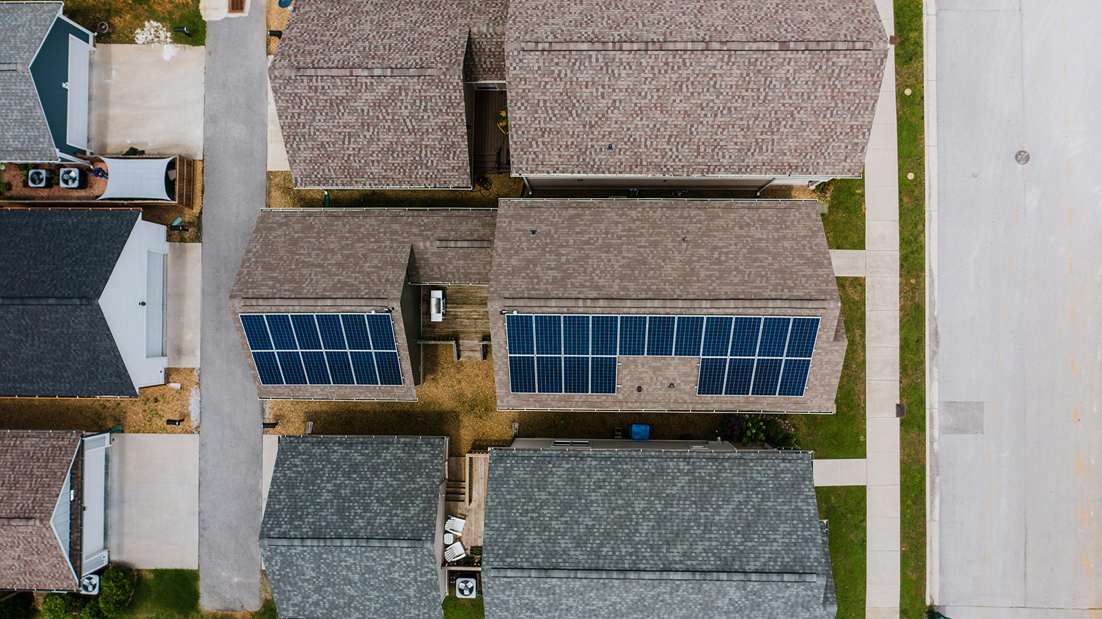 irima solar ofrece la instalacion de placas solares en la jana