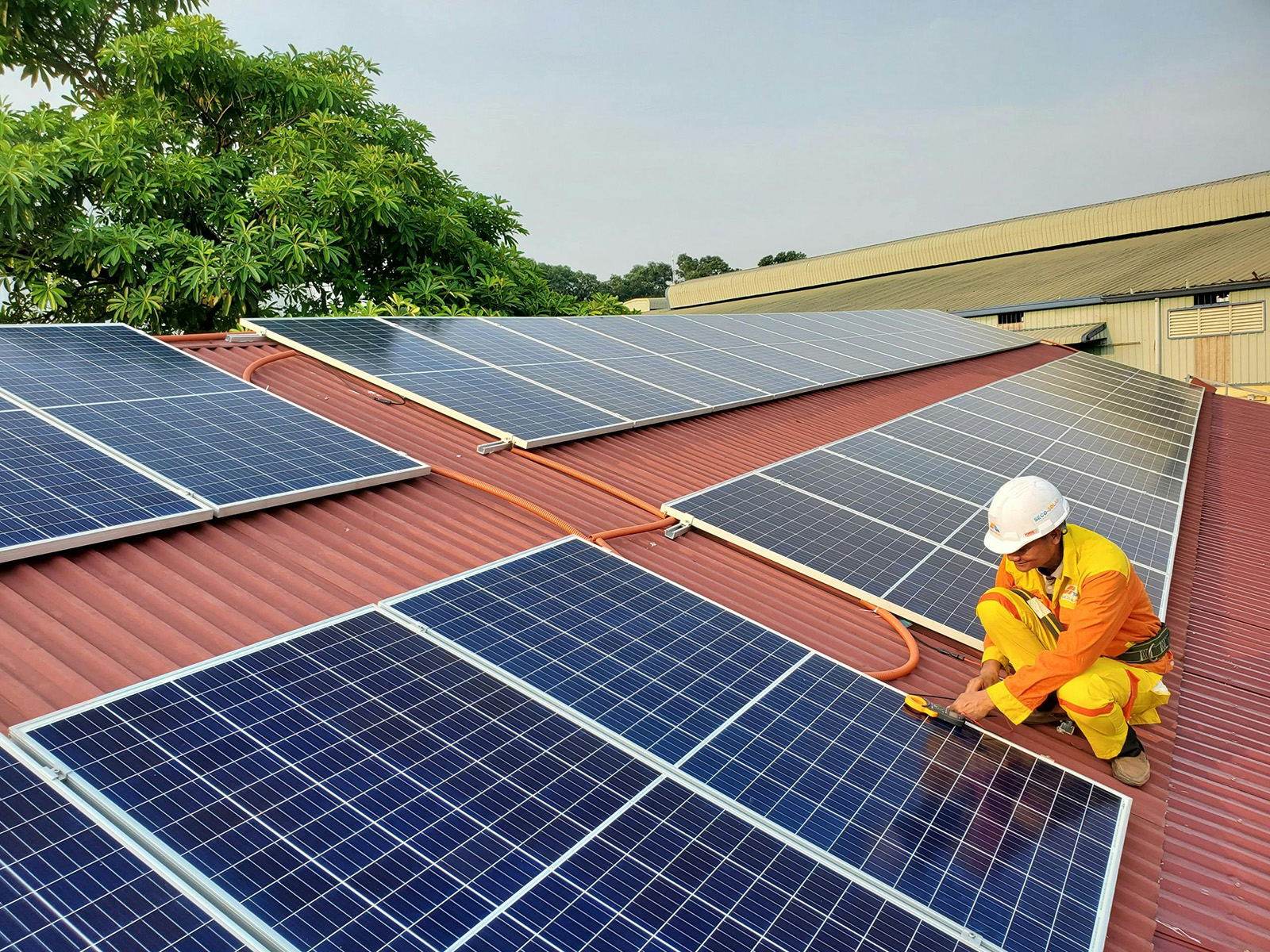 irima solar ofrece la instalacion de placas solares en santa magdalena de pulpis