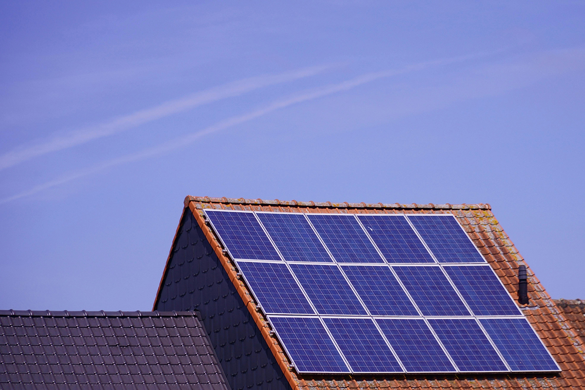 irima solar ofrece la instalacion de placas solares en canet lo roig